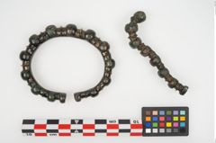 Foto von Bronzeknotenarmreif (NHMW-PRAE-025381)
